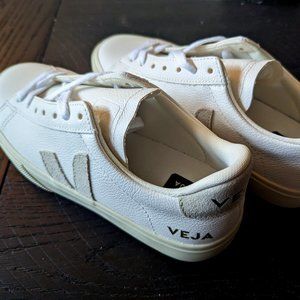 VEJA CAMPO CHROMEFREE LEATHER SHOES